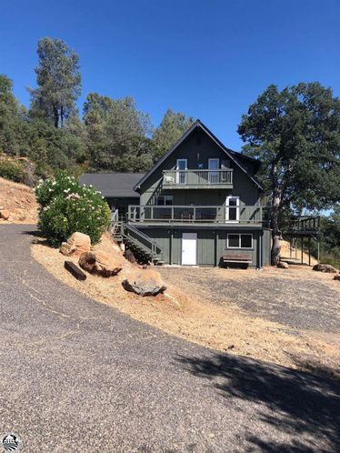 17301 Silver Spur Dr, Tuolumne, CA 95379